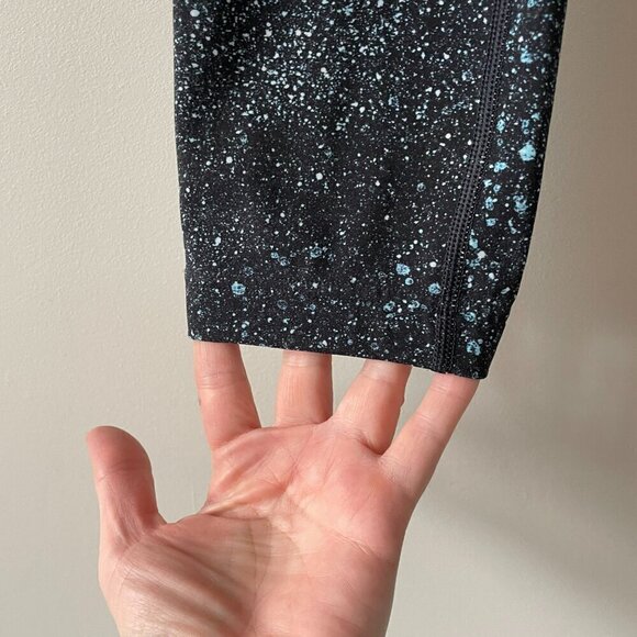 Lululemon Lead The Pack Crop 23" Running Leggings Mineralize Multi Black/White 4 - Picture 5 of 9
